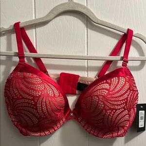 Frederick's of Hollywood Red Push-Up Bra with Lace Detail